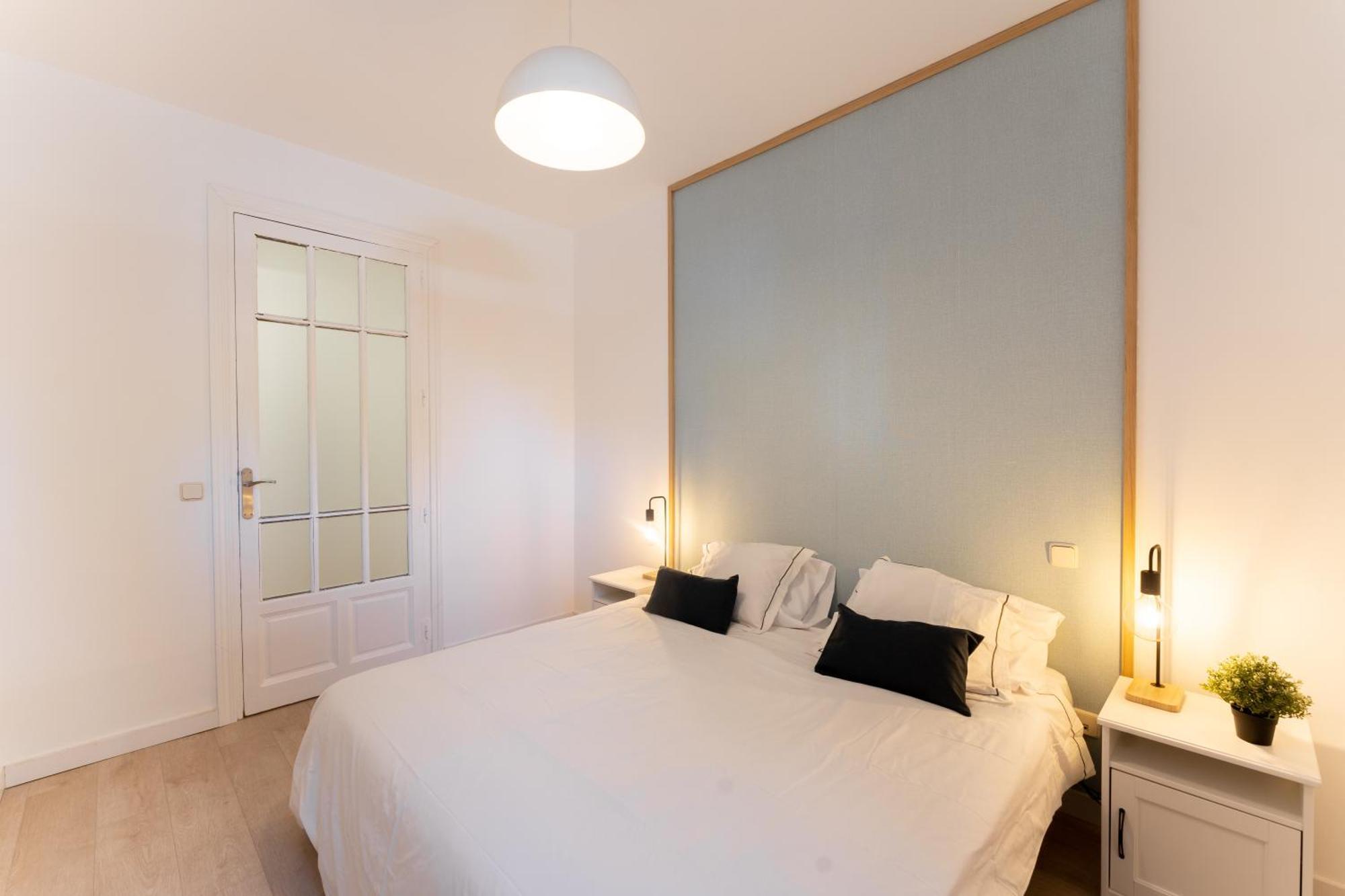 Luxe Apartment In Chamberi Chic Madrid Esterno foto