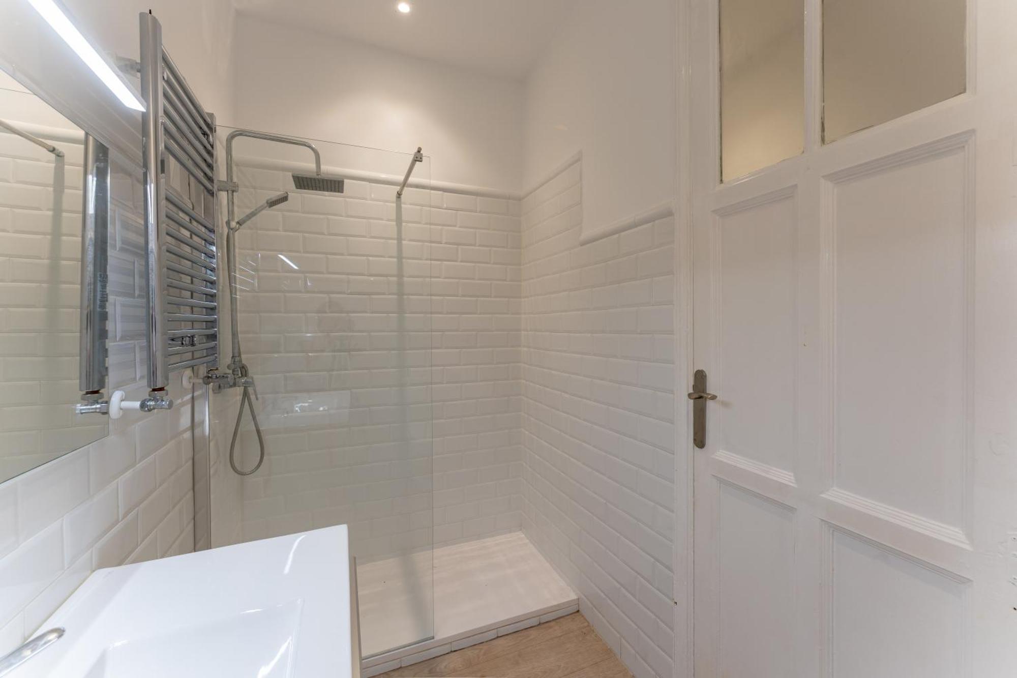 Luxe Apartment In Chamberi Chic Madrid Esterno foto