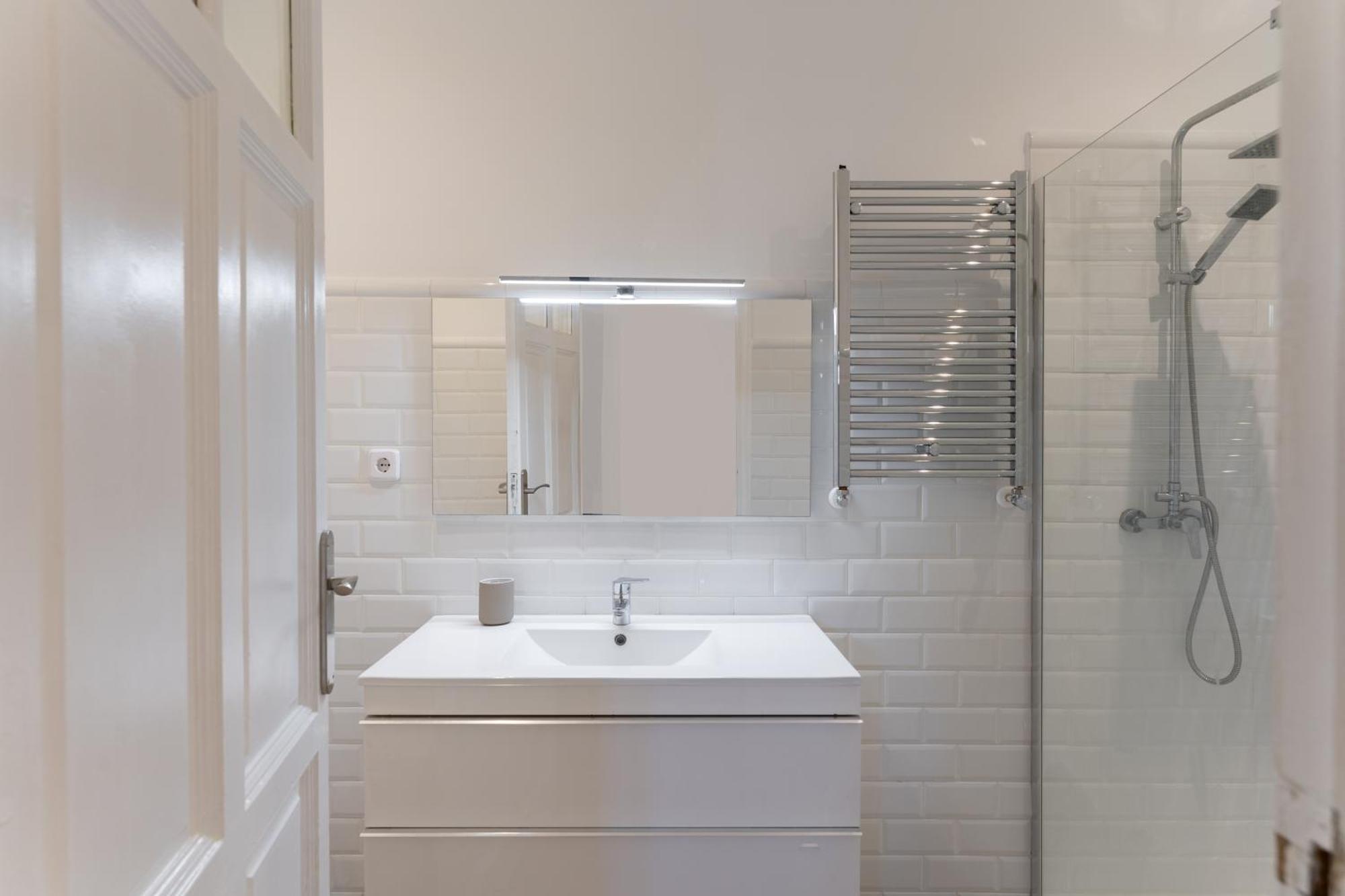 Luxe Apartment In Chamberi Chic Madrid Esterno foto